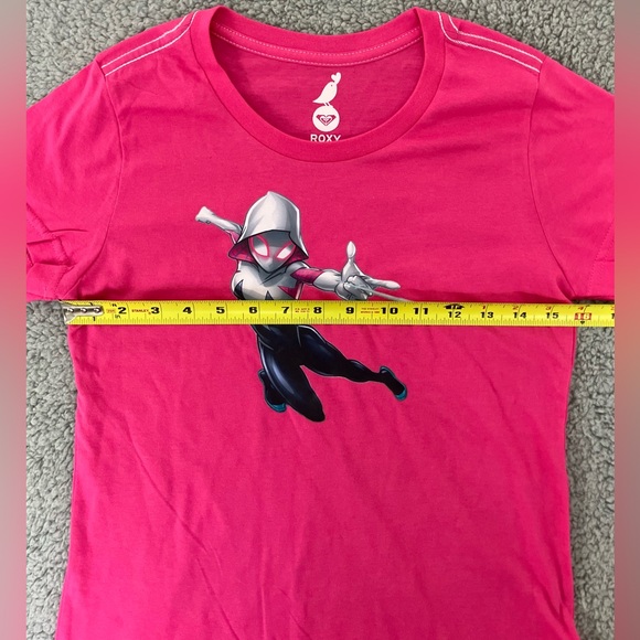 Spider Gwen | Gwen Stacy The Amazing Spider-Man Woman’s Pink Tee Size Medium - Picture 5 of 5